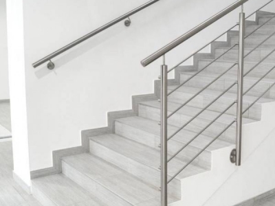 Inox : la tendance incontournable pour votre escalier !